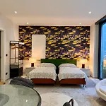Glass & Charme -