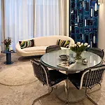 Glass & Charme -