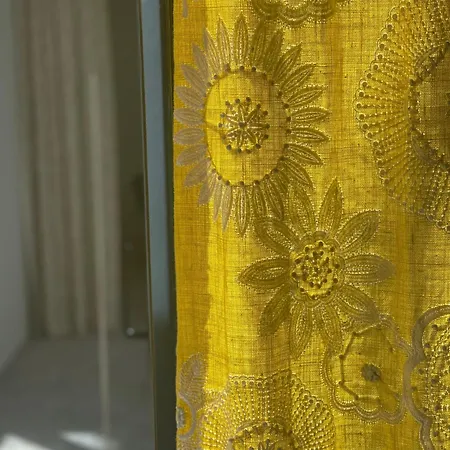 Glass & Charme - *